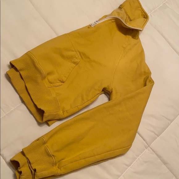Cropped yellow quarter zip sweatshirt - Picture 2 of 3